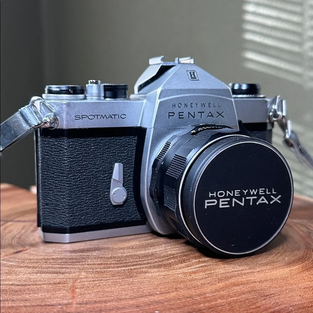 Asahi Honeywell Spotmatic Film Camera Kit - TESTED & WORKING!